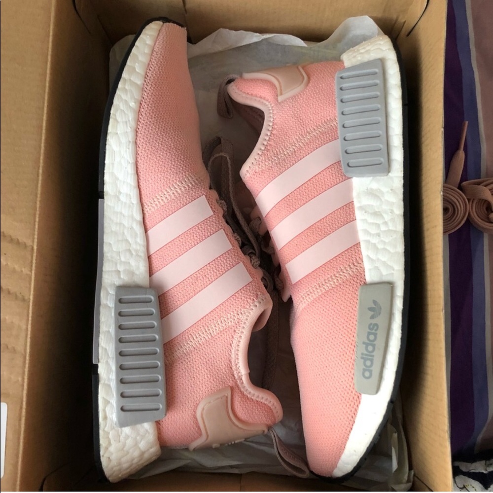 100% AUTHENTIC VAPOUR PINK NMD R1 *WORN ONCE*